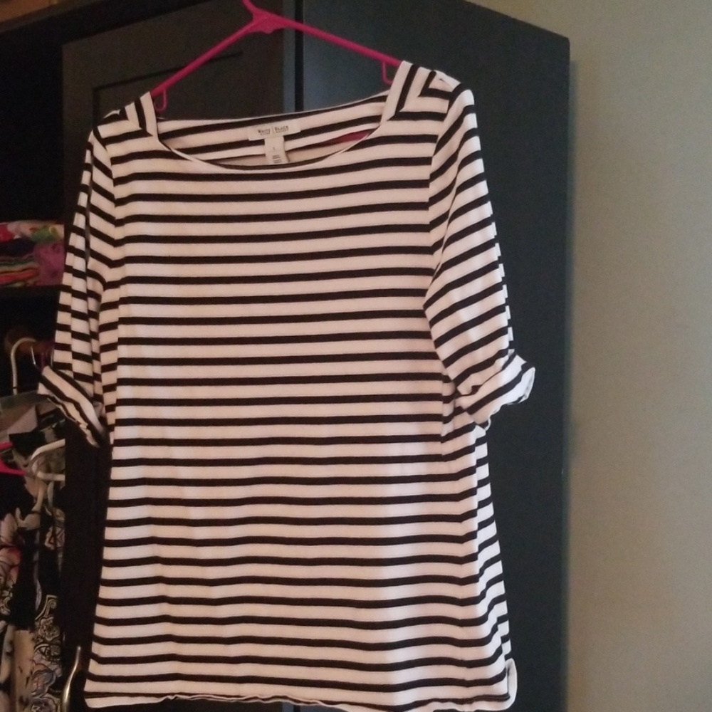 White House black market t-shirt